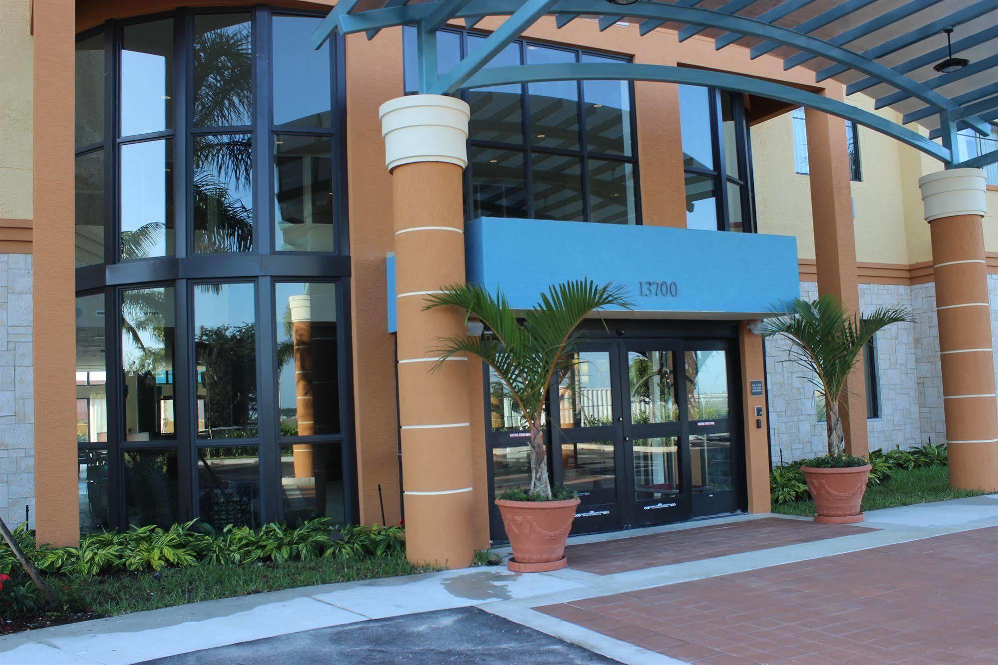 Best Western Plus Miami Executive Airport Hotel And Suites Kendall Esterno foto